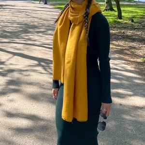 Large Cozy mustard ZARA scarf